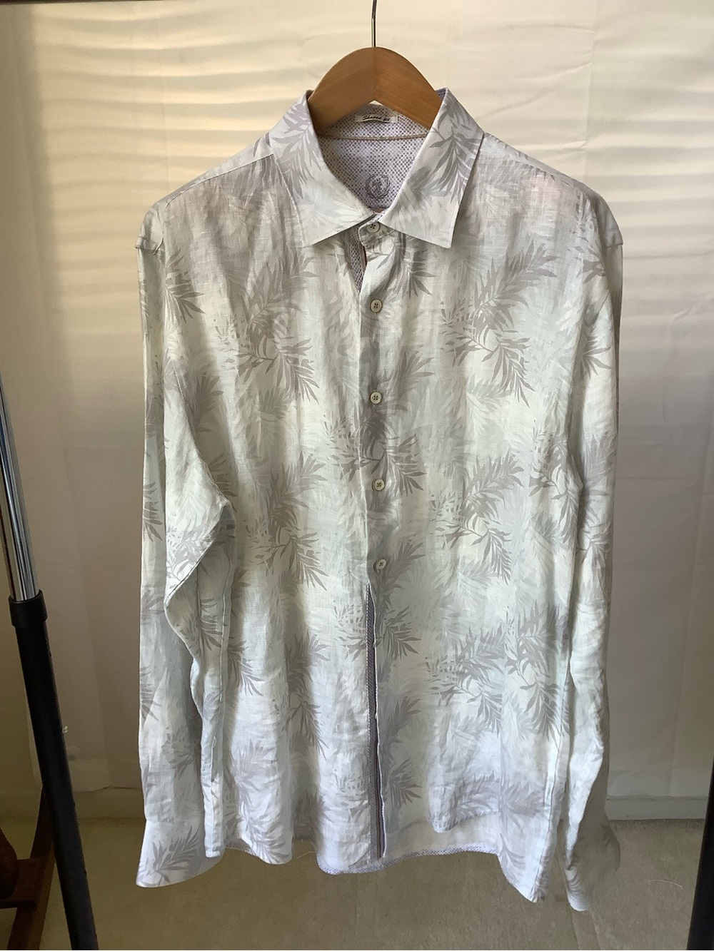 Bugatchi Men's Shaped Fit Button Down Shirt White Light Gray Palm Print Size - Picture 3 of 11